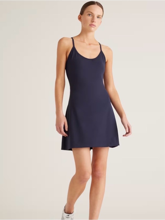 Quince Dresses & Skirts - QUINCE Ultra-Form Active Dress with Adjustable Straps Size M